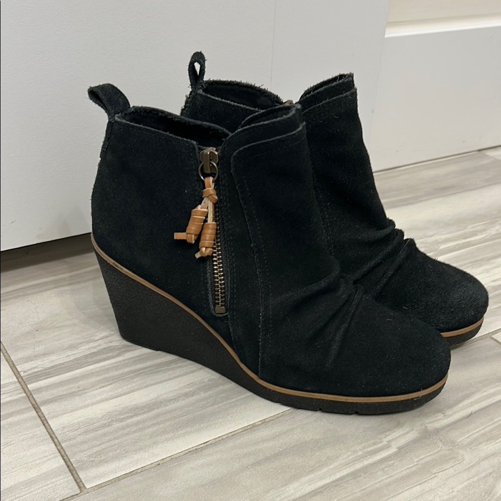 Women's Sperry Black Wedge Ankle Boots